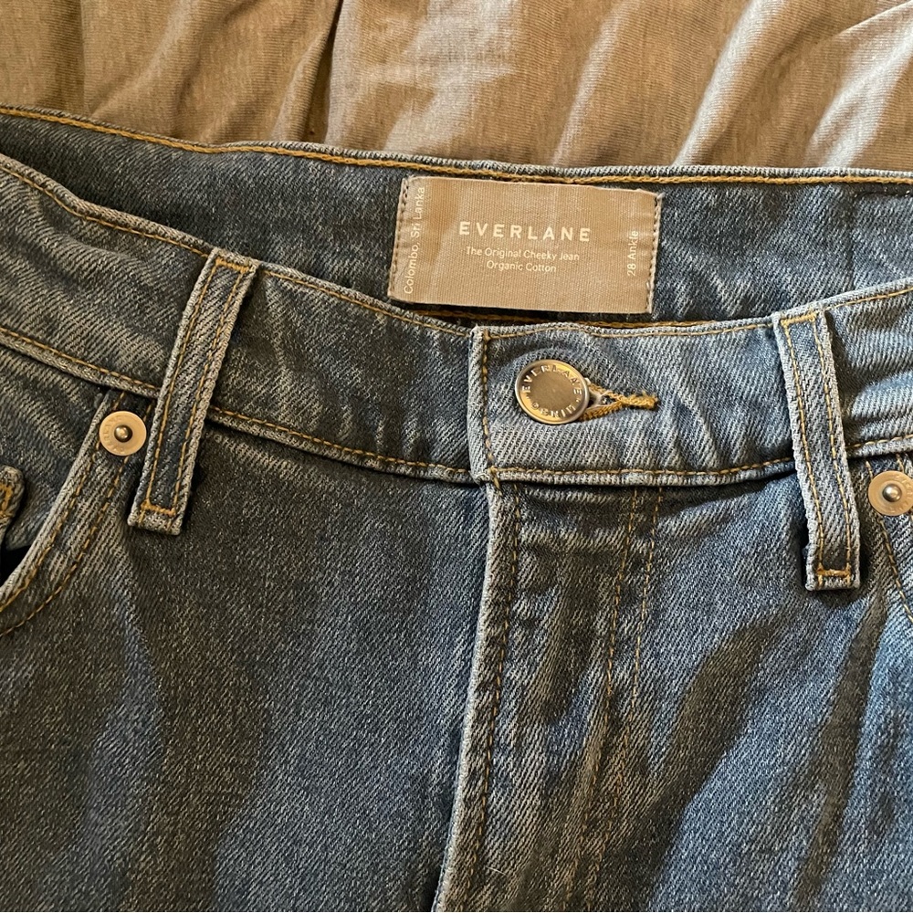Everlane Original Cheeky Jean 28 ankle